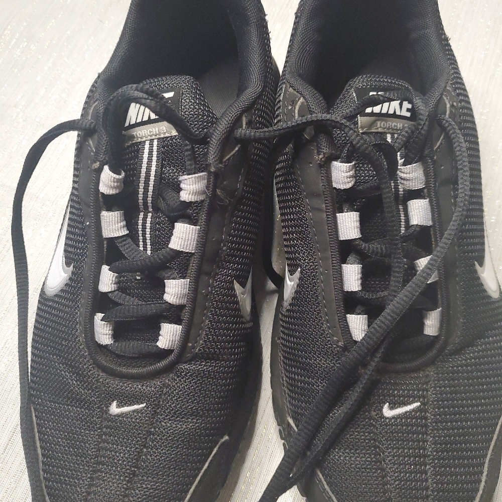 Nike Air Max Torch 3 Men’s Shoes 319116-01…